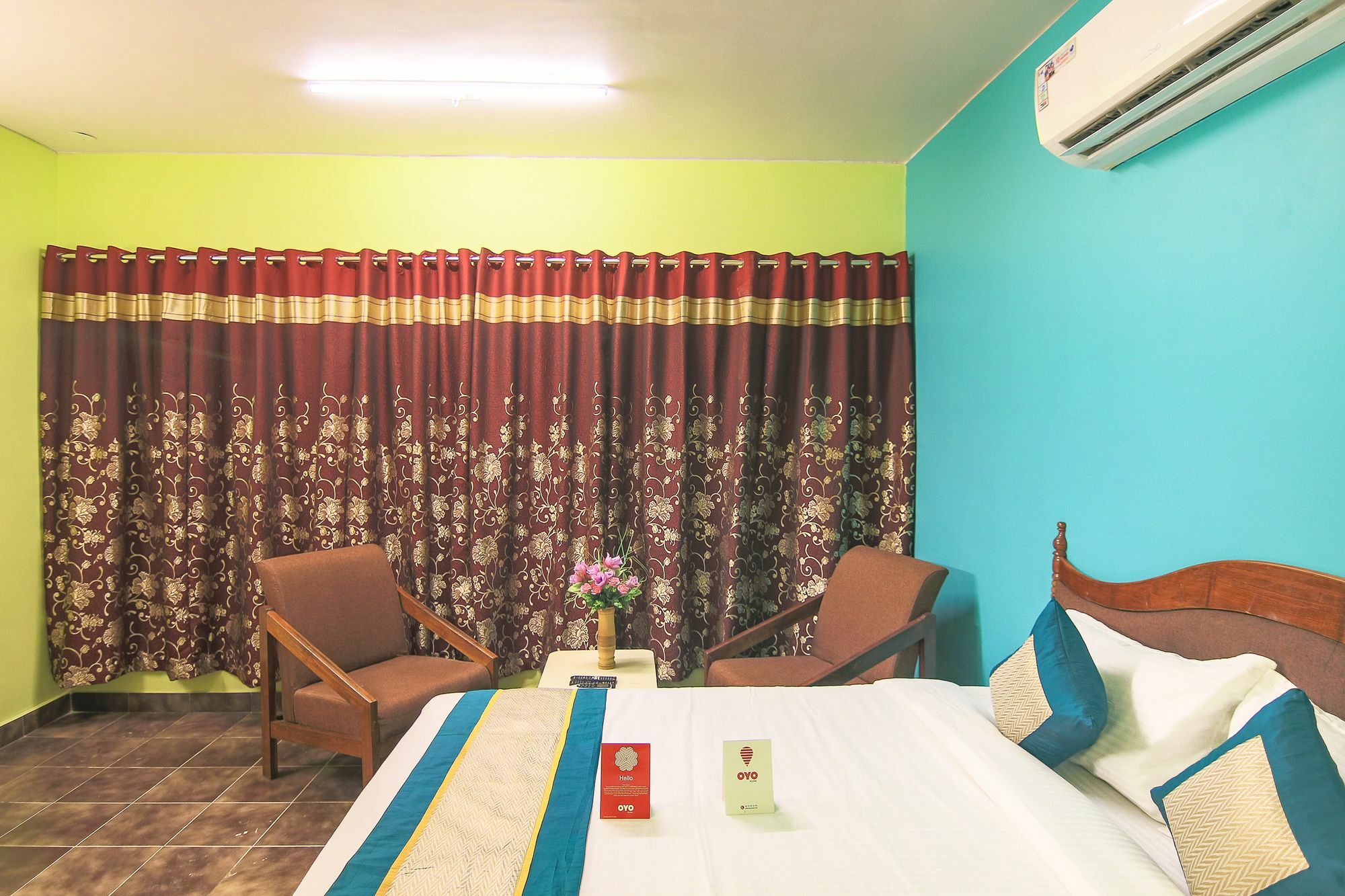 ויסאקפאטנם Oyo 10709 Hotel Sbt מראה חיצוני תמונה
